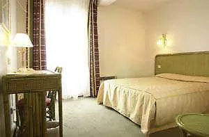 Orchidée 3* Parigi
