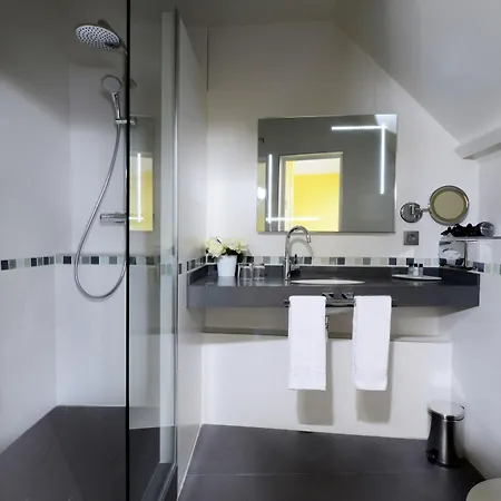 Orchidée Hotel 3*